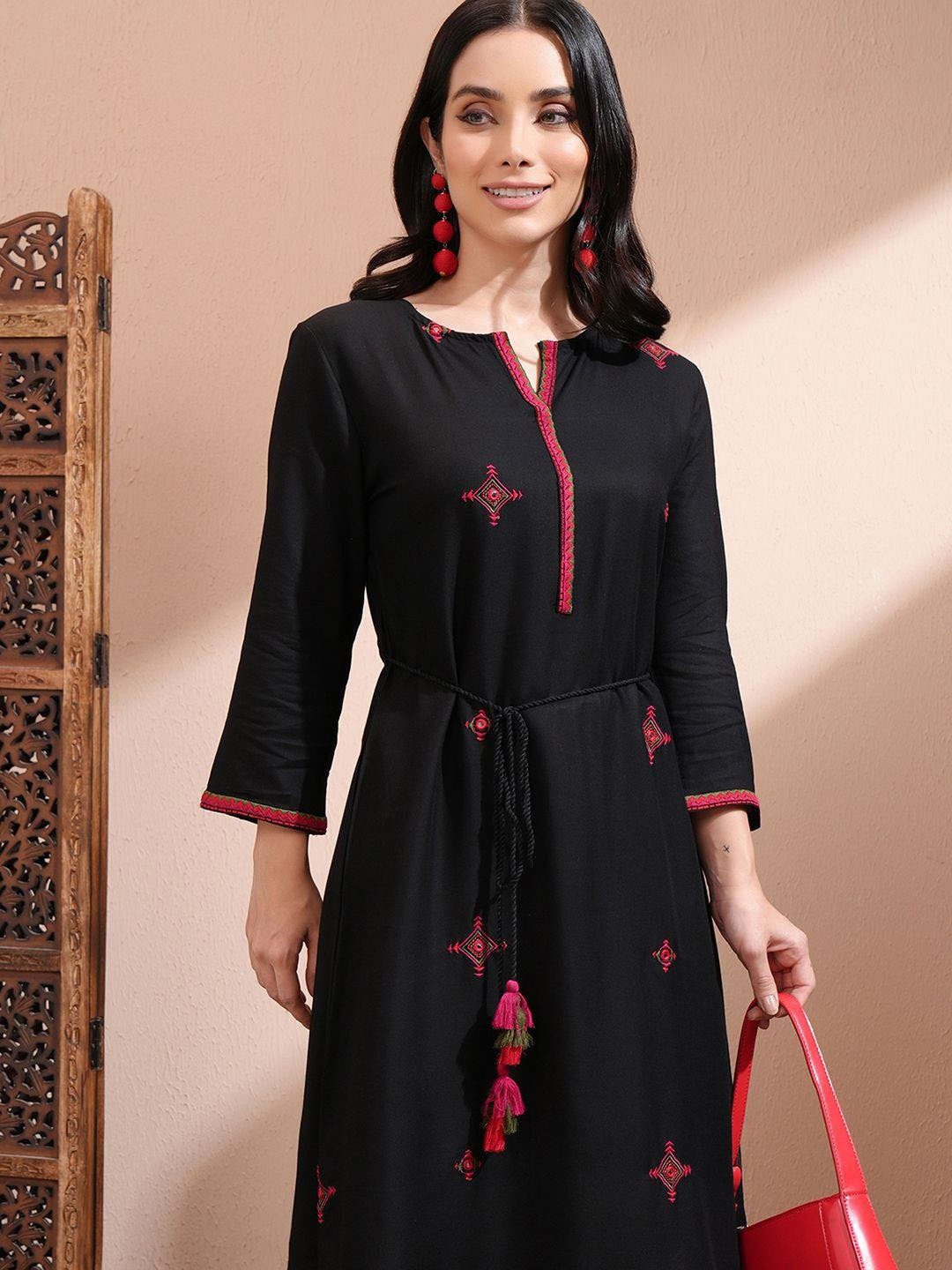 Stylish Black and Red Cotton Embroidered Tunic - Image 3