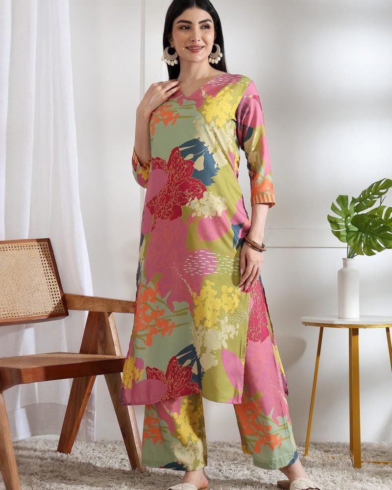 Vibrant Green Floral Printed Kurta Pants Set