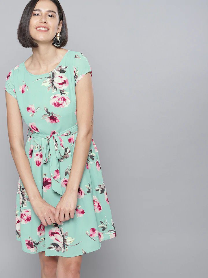 Robe Verte Fit & Flare New York & Company - Taille M - Courte - Occasion Très Bon état