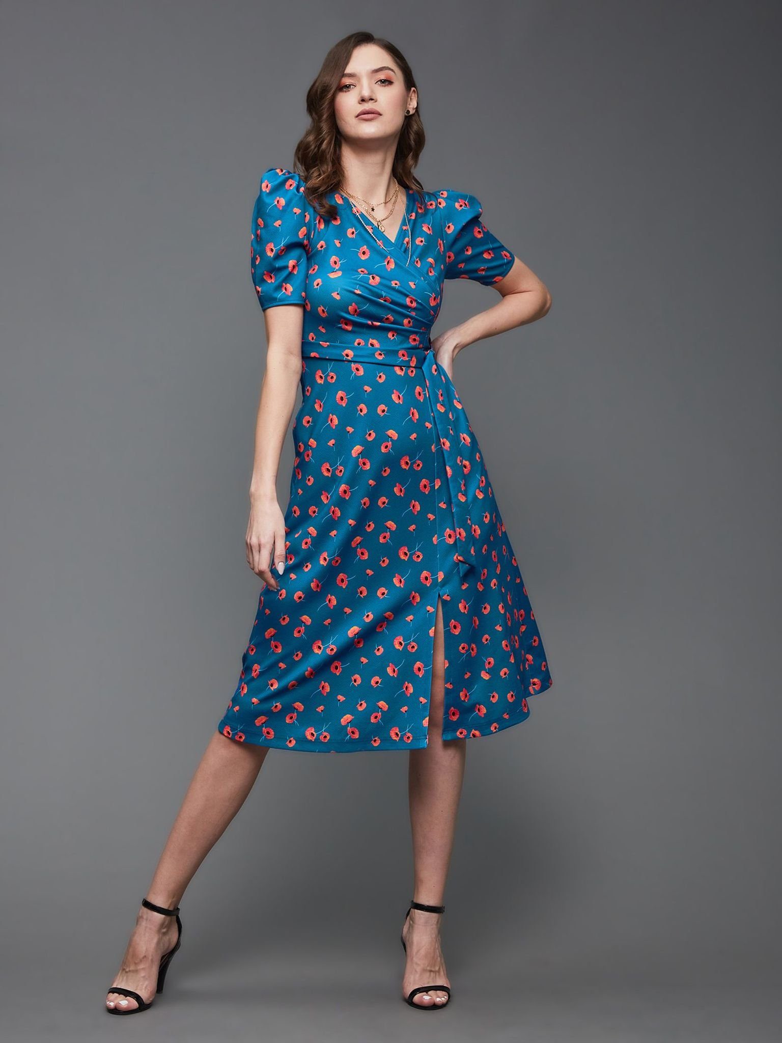 Classic Floral Blue Printed Cotton Woven Midi Dress main image 0