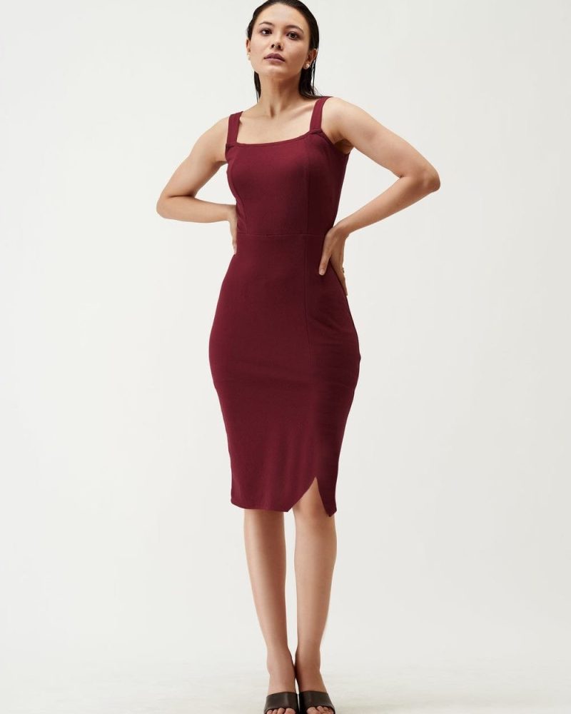 Chic Burgundy Square Neck Sheath Dress