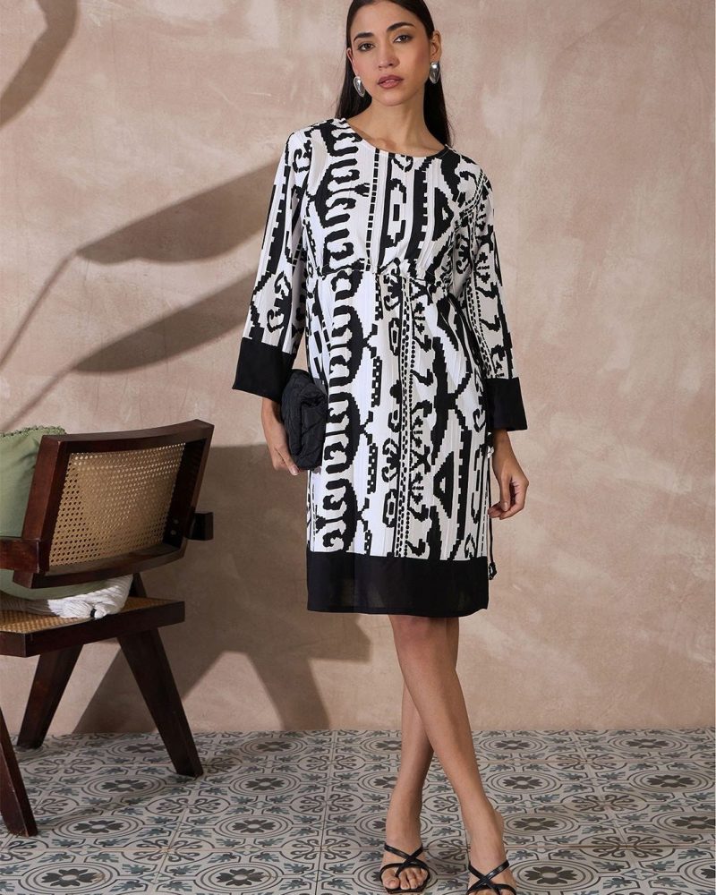 Formal Black and White Abstract Printed Long Sleeves Dress