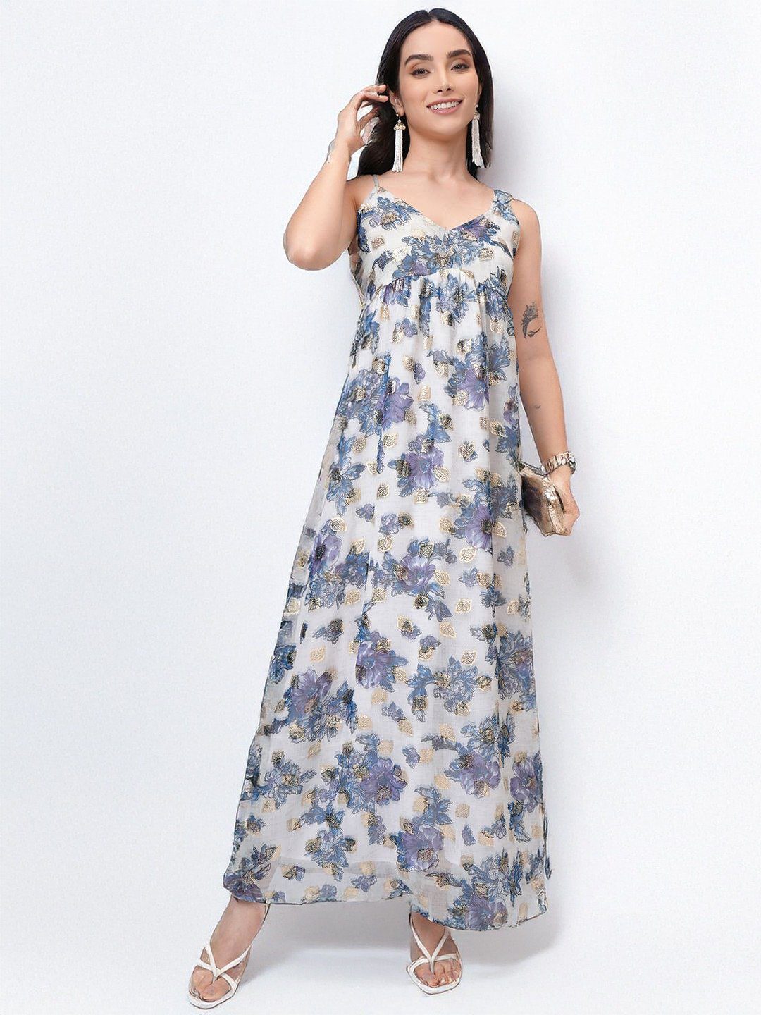 Elegant White Floral Georgette Maxi Dress - Image 4