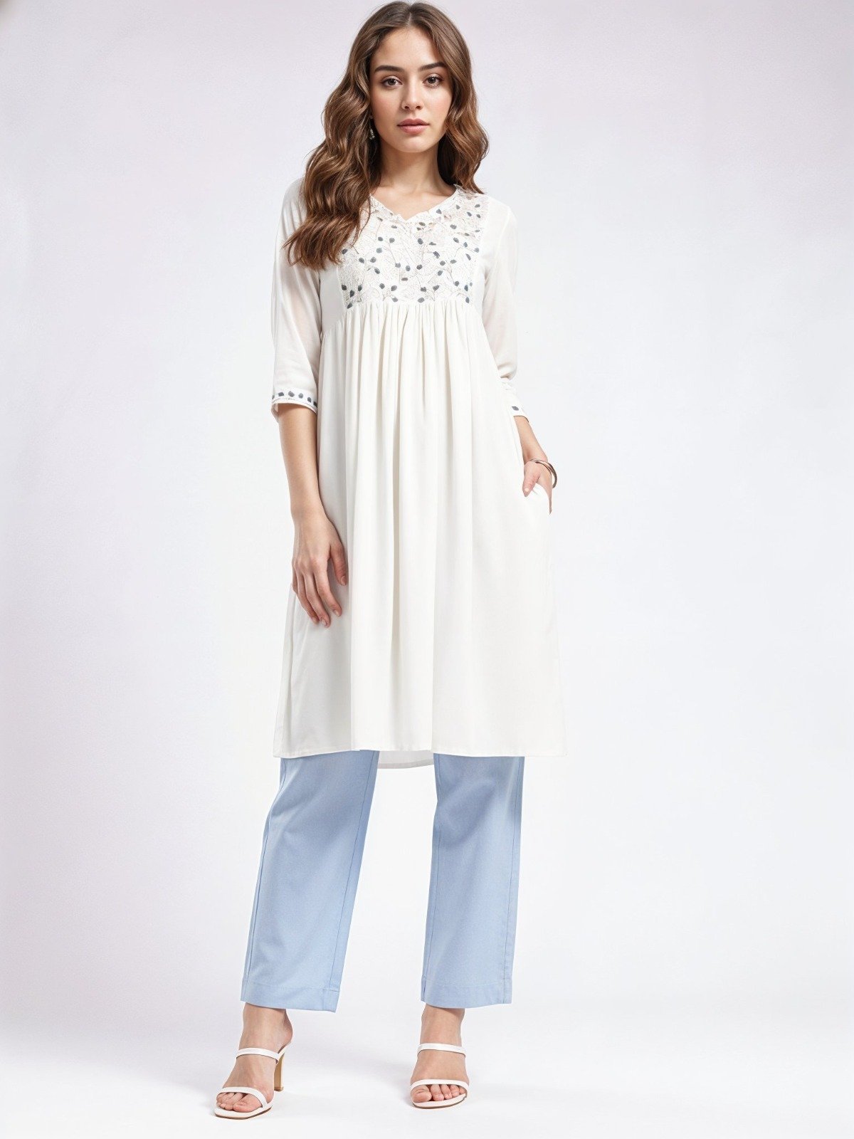 Fusion White Off White Embroidered Tunic Kurta - Image 5